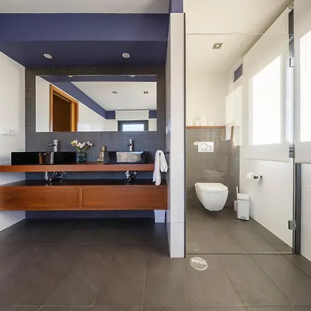 Casa De Ensueno En El Castro De Y Centrica By Prishomes *